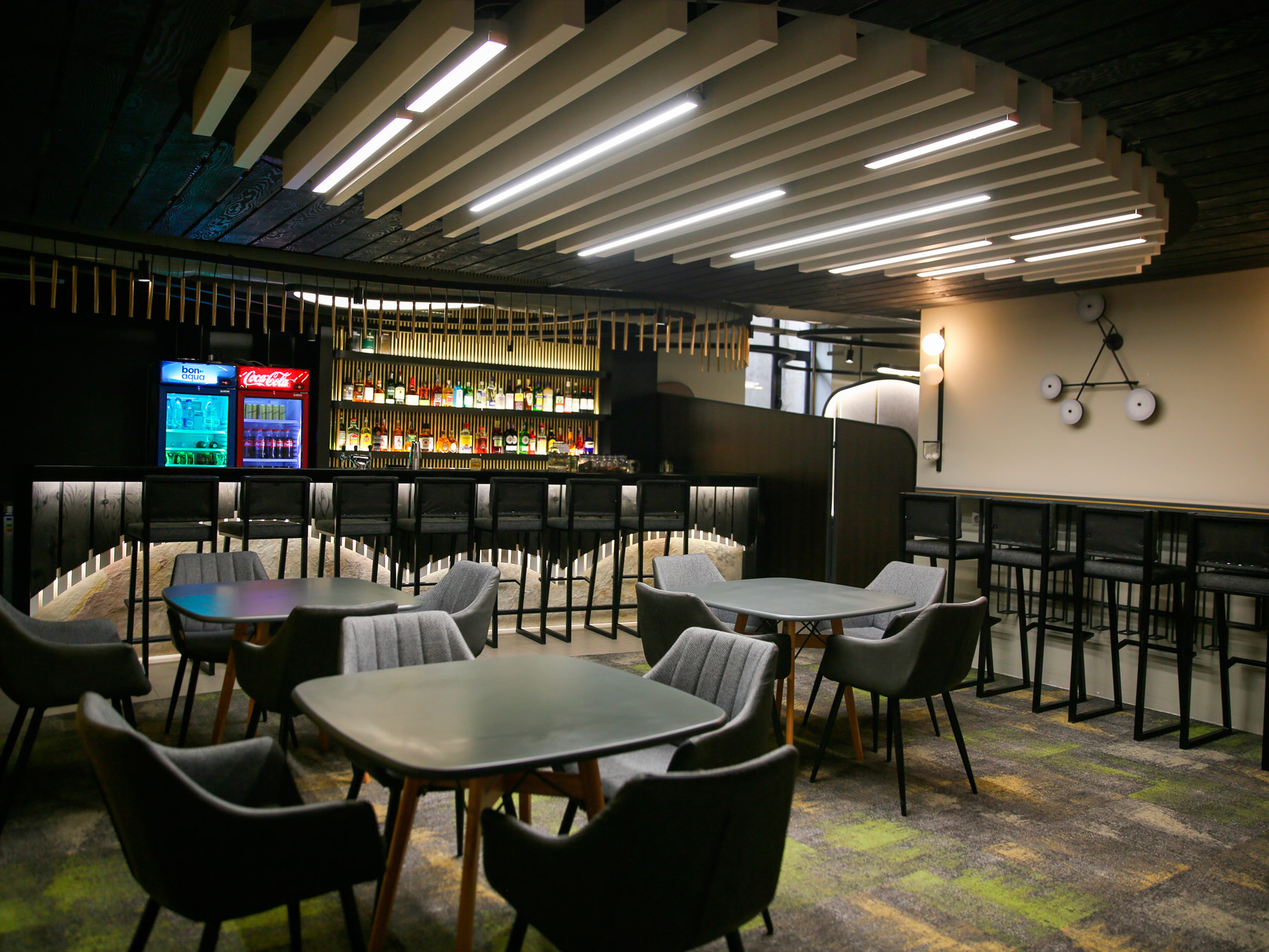 Hydra Lounge Bar